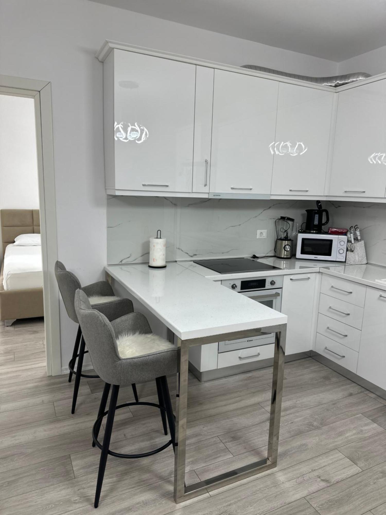 Bratti'S Apartment Near Tirana Center And Mother Teresa Airport Dış mekan fotoğraf